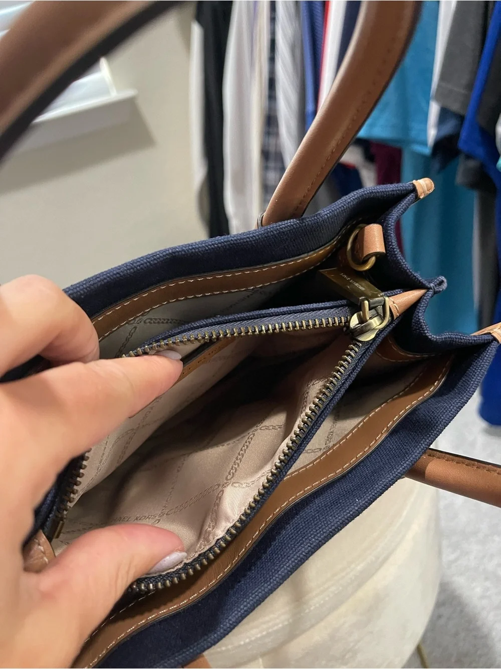 BRAND NEW NEVER USED Michael Kors Navy and Tan Women's Bag
